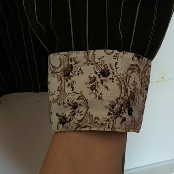 Long sleeve button-down - Picture 3 of 5